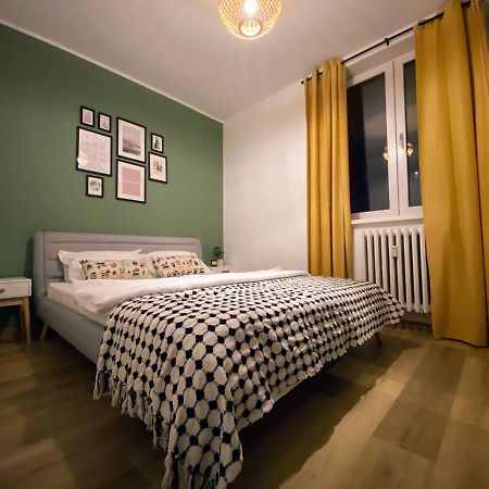 Central Cozy Apartment North Railway St - 4 Min Walk Bucarest Extérieur photo