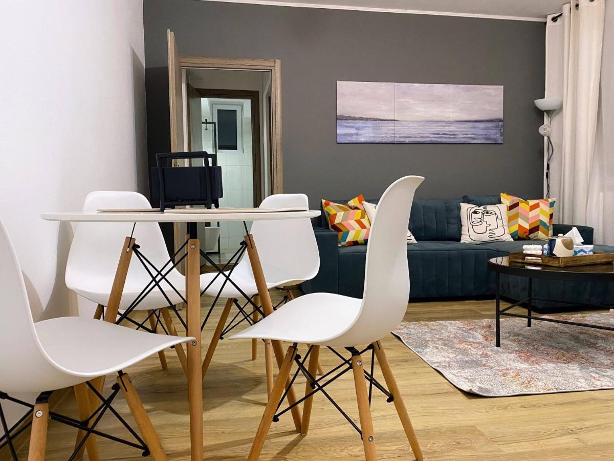 Central Cozy Apartment North Railway St - 4 Min Walk Bucarest Extérieur photo