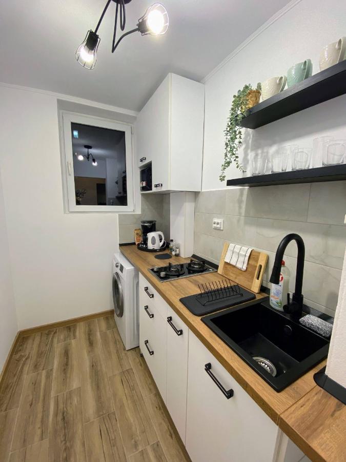 Central Cozy Apartment North Railway St - 4 Min Walk Bucarest Extérieur photo
